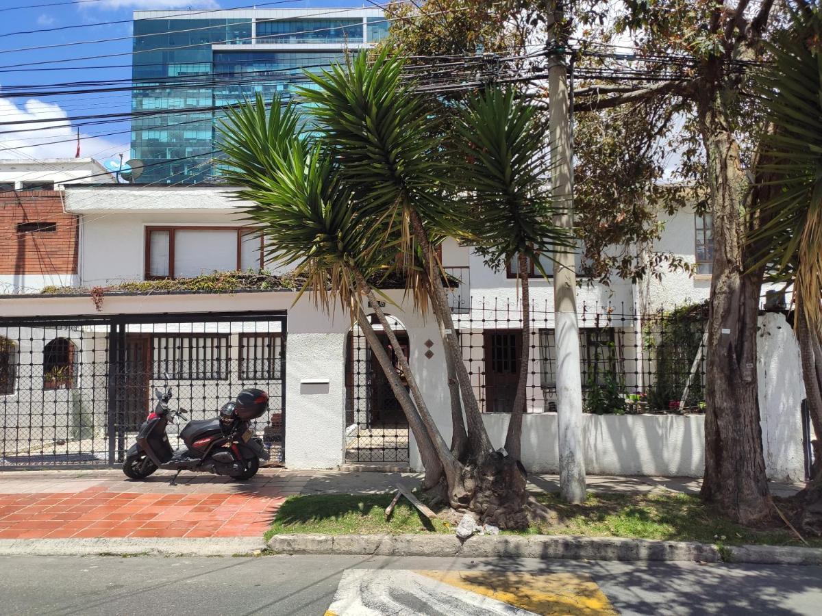 La Parada Del Tren Hostel Bogotá Zewnętrze zdjęcie