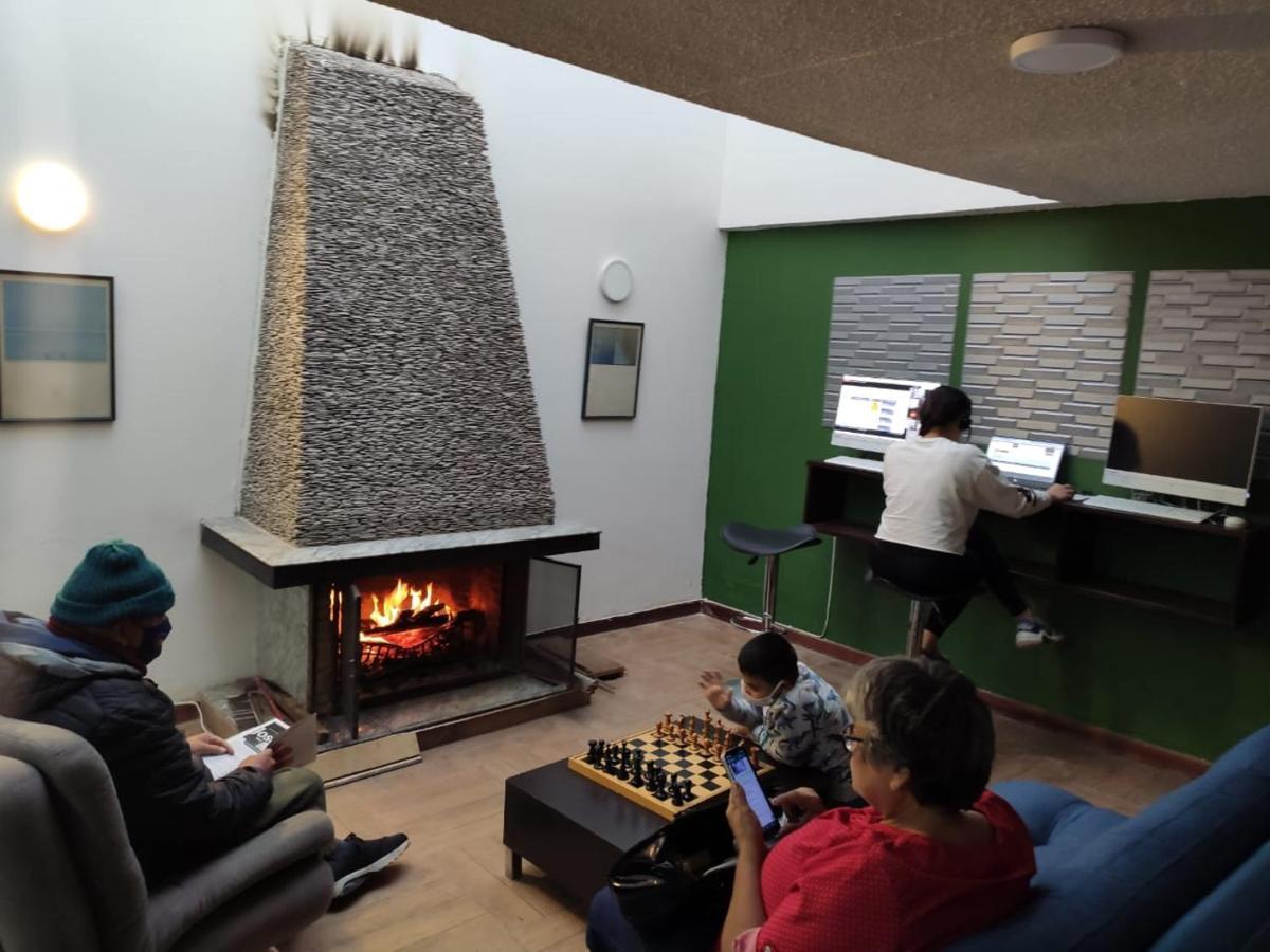 La Parada Del Tren Hostel Bogotá Zewnętrze zdjęcie